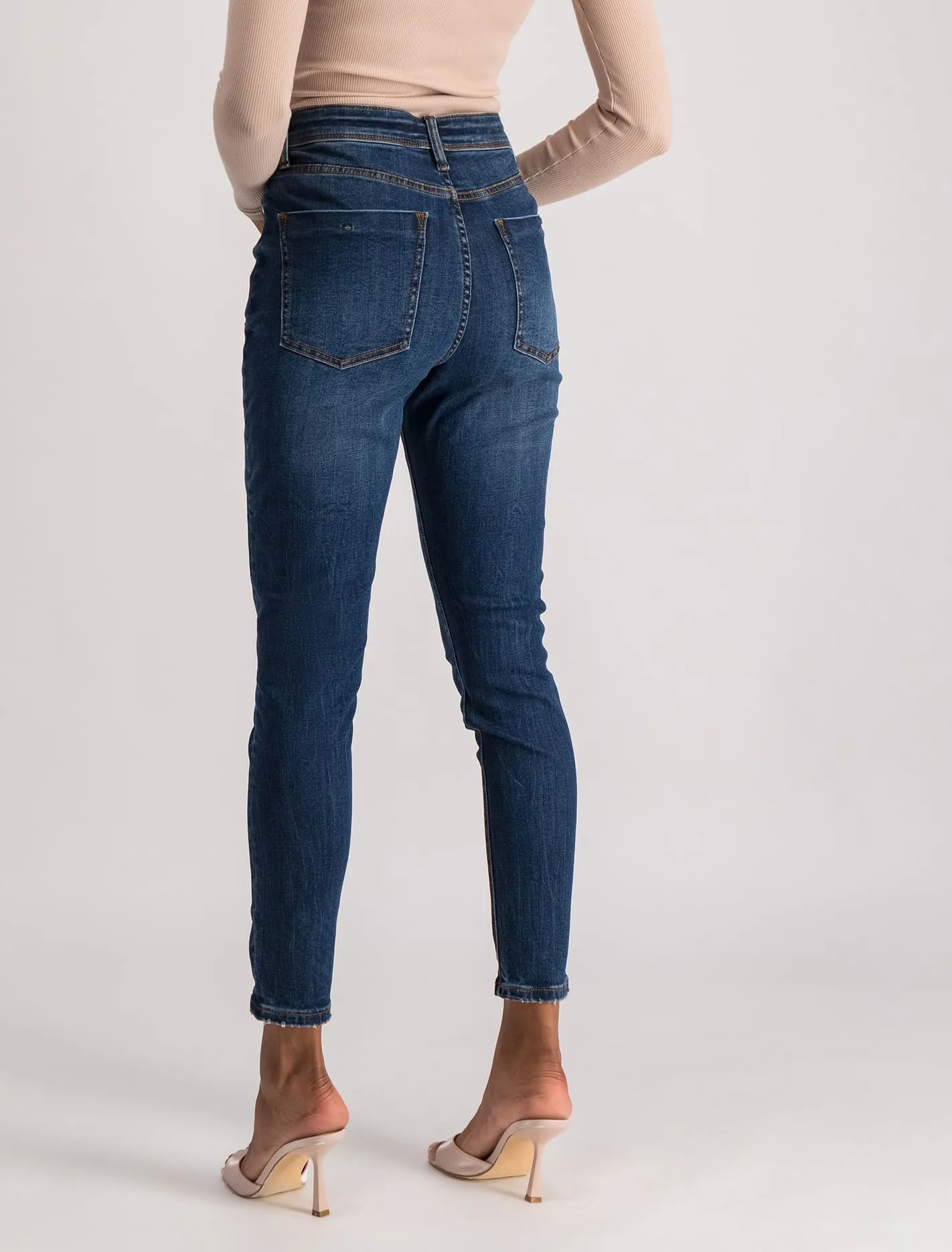 Nala Mid-Rise Skinny Jeans