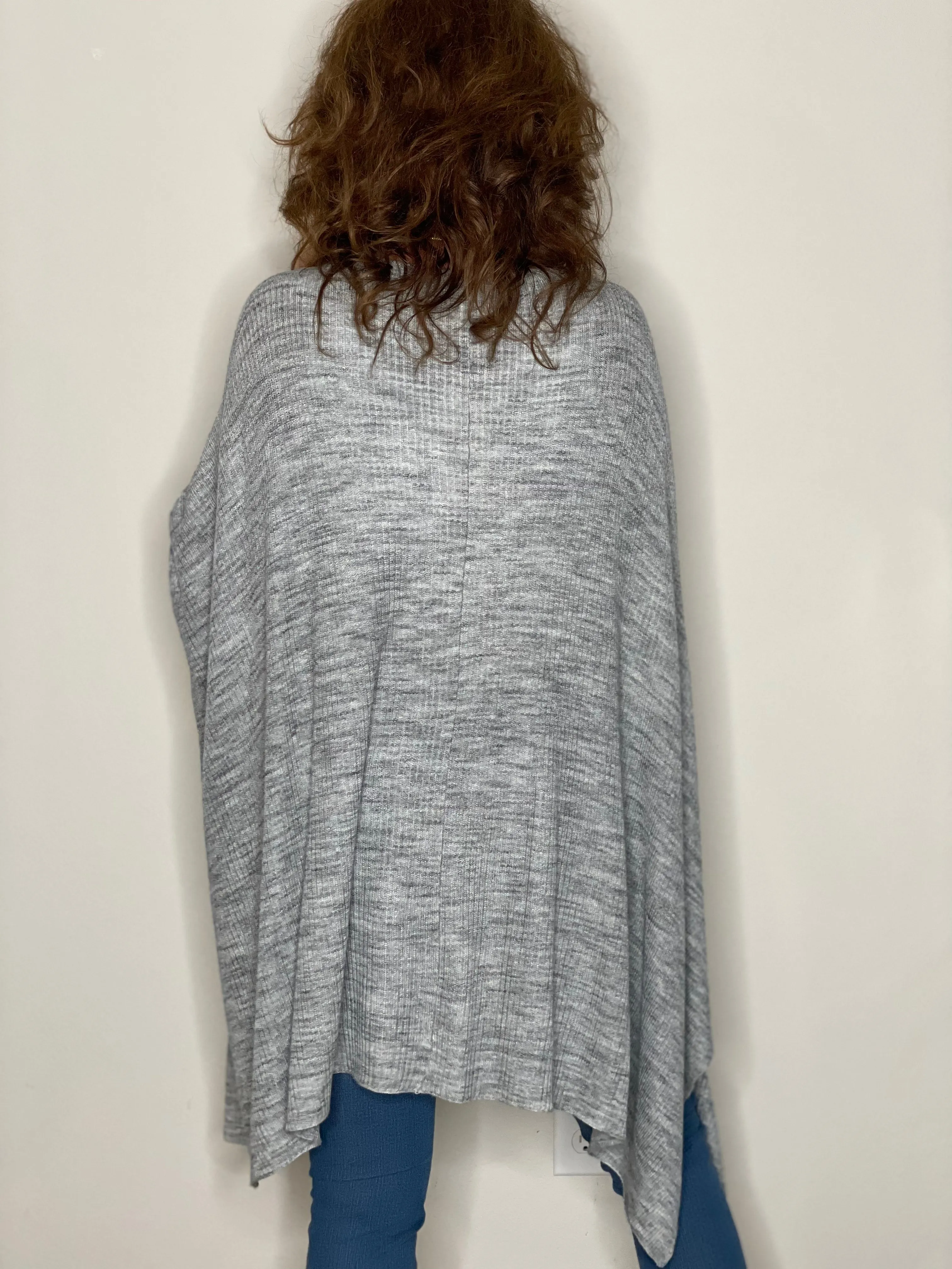 Pandora Poncho in Marble Grey