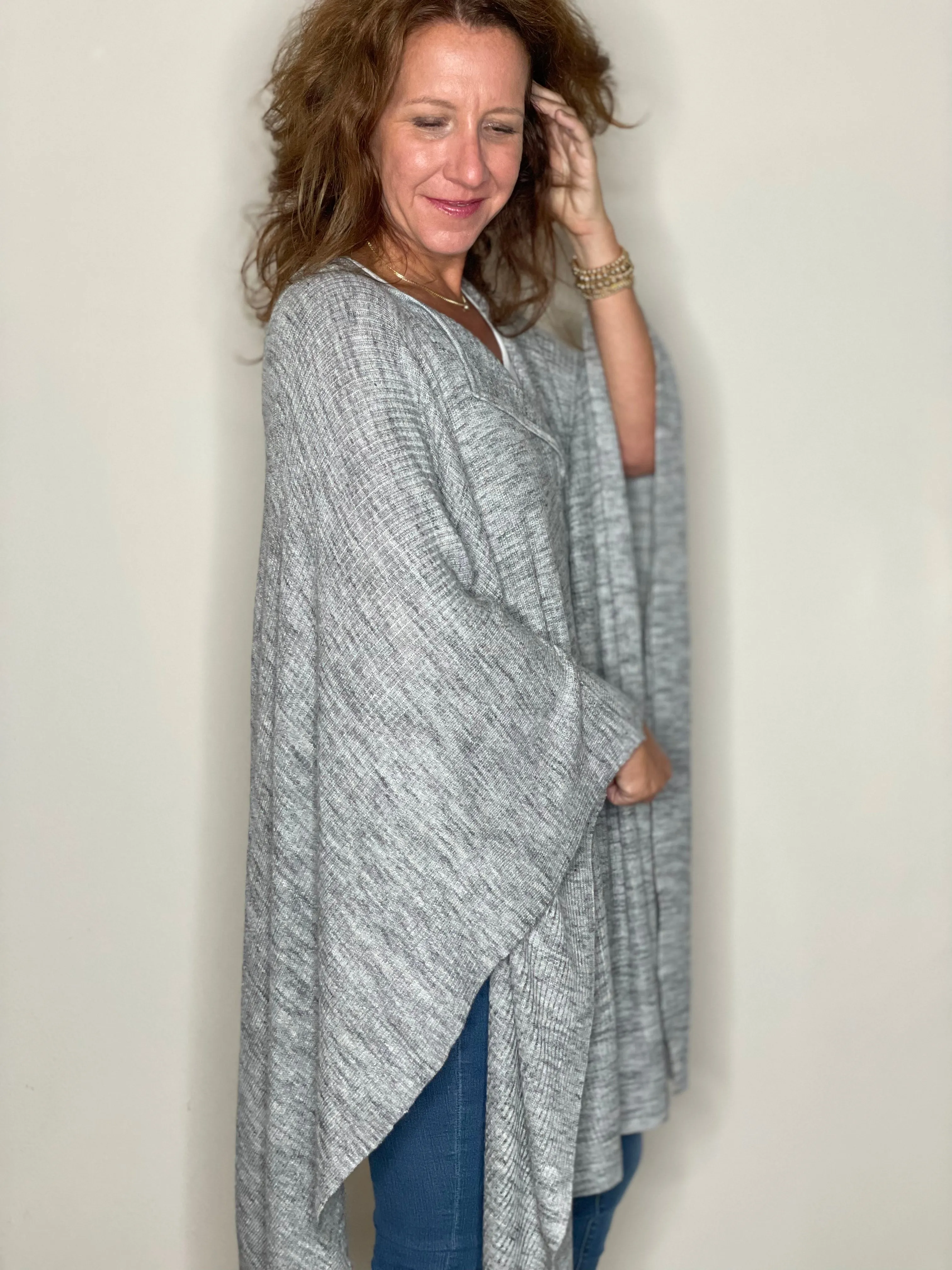 Pandora Poncho in Marble Grey