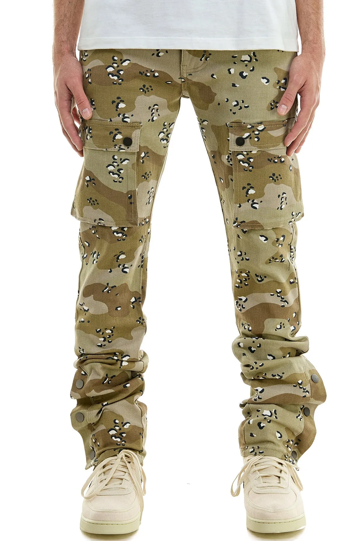 Skinny Pants in Stretch Flare Stacked Jeans in Camo